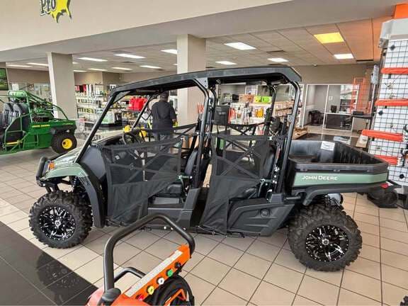 Image of John Deere XUV 590M S4 equipment image 2