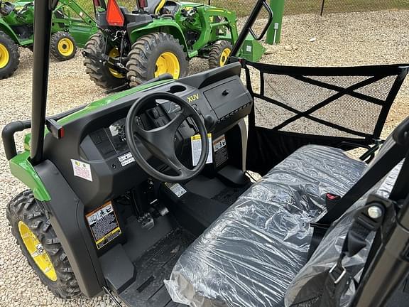 Image of John Deere XUV 590M S4 equipment image 4