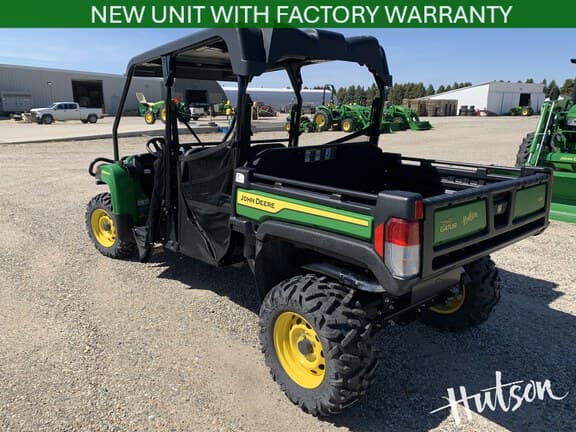 Image of John Deere Gator XUV 825i S4 equipment image 1