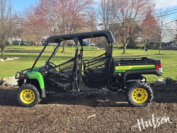 Image of John Deere XUV 825M equipment image 2