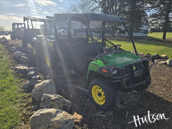 Image of John Deere Gator XUV 825M S4 equipment image 1