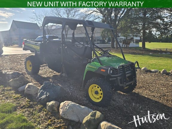 2025 John Deere Gator XUV 825M S4 Equipment Image0