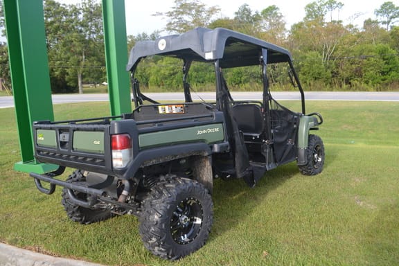 2025 John Deere XUV 825M Equipment Image0