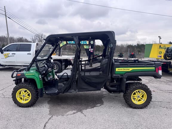 Image of John Deere XUV 825M S4 equipment image 1