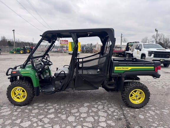 2025 John Deere XUV 825M S4 Equipment Image0