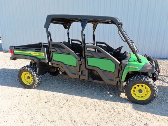 2025 John Deere XUV 825M S4 Equipment Image0