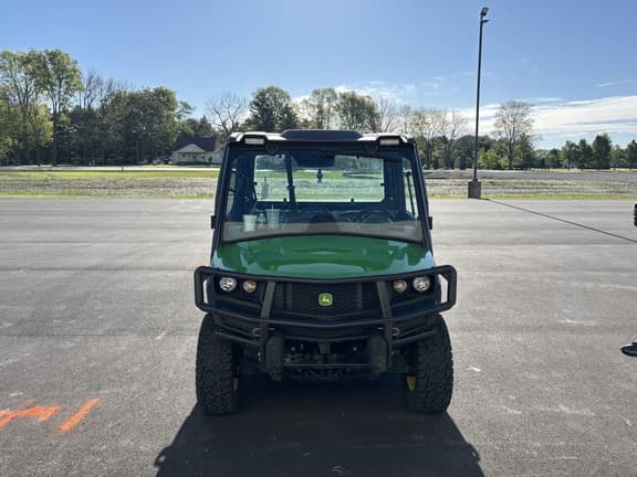 Image of John Deere XUV 835M equipment image 1