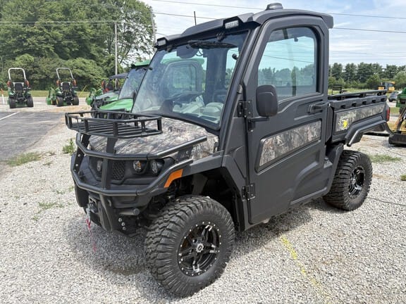 2025 John Deere XUV 845R  Equipment Image0