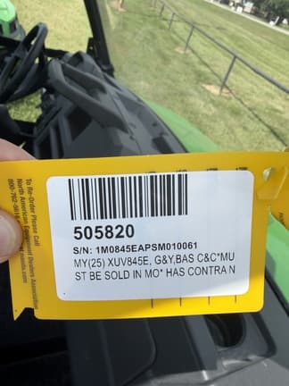 Image of John Deere XUV 845E equipment image 2