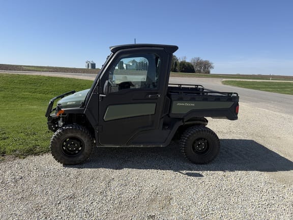 2025 John Deere XUV 845M Equipment Image0