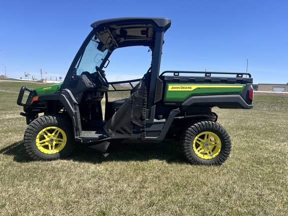 Image of John Deere XUV 845M Primary image
