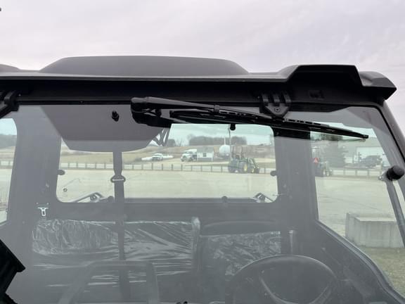 Image of John Deere XUV 845M equipment image 4