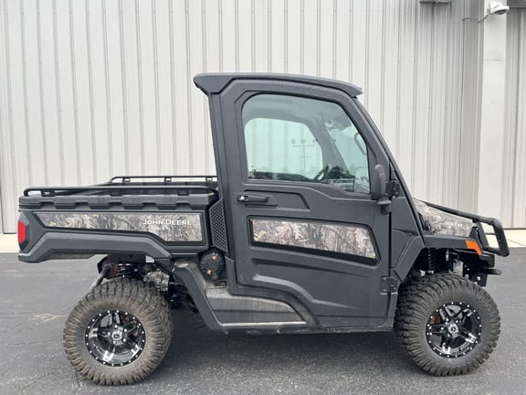 2025 John Deere XUV 845M Equipment Image0