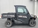 2025 John Deere XUV 845M Image