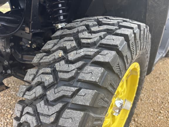 Image of John Deere XUV 845M equipment image 3