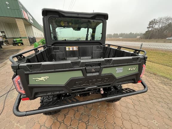 Image of John Deere XUV 845M Image 1