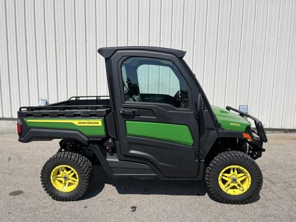 Image of John Deere XUV 845M equipment image 1