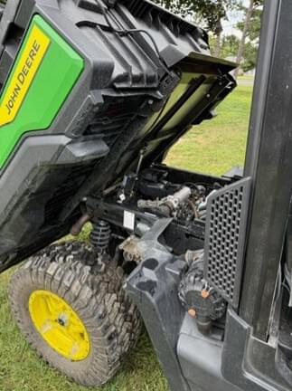 Image of John Deere XUV 845M equipment image 1