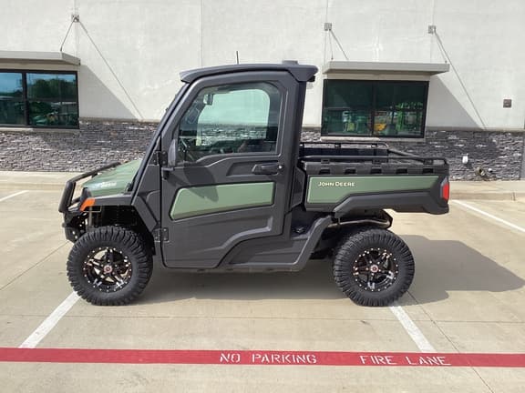 Image of John Deere XUV 845M Primary image