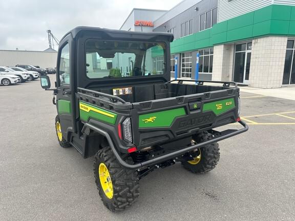 Image of John Deere XUV 845M equipment image 3