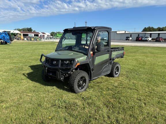 Image of John Deere XUV 845M Primary image