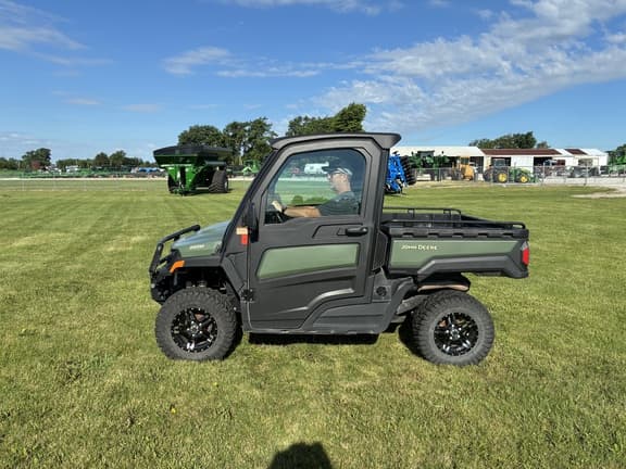 Image of John Deere XUV 845M equipment image 1