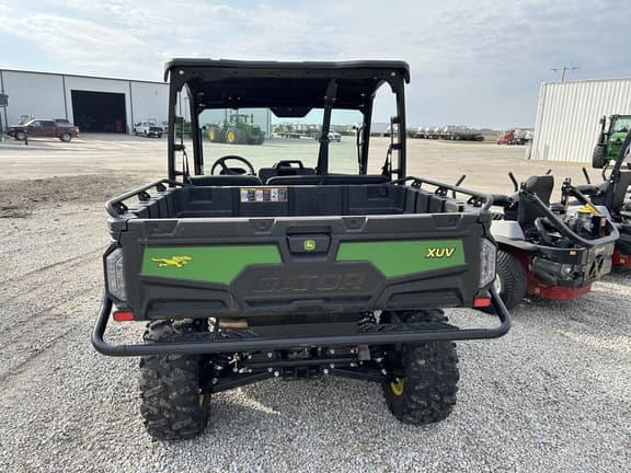 Image of John Deere XUV 845M equipment image 4