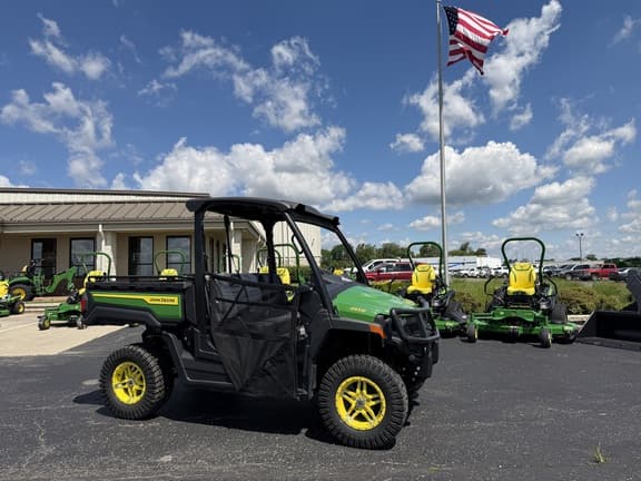 Image of John Deere XUV 845M Primary image