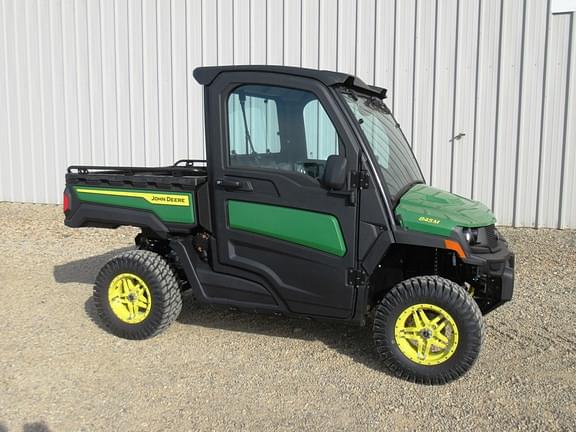 Image of John Deere XUV 845M Primary image