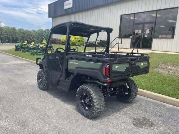 Image of John Deere XUV 845M equipment image 3