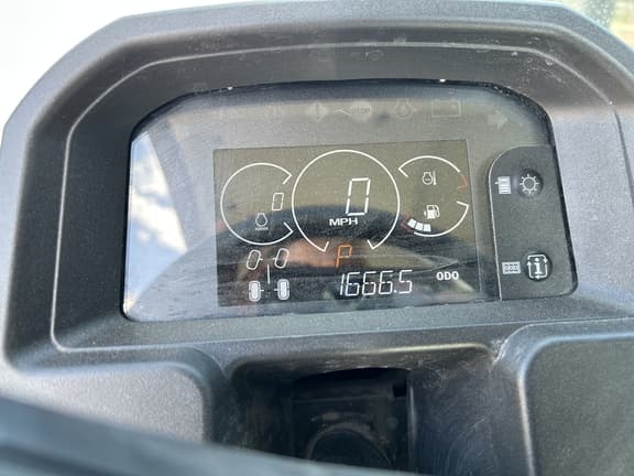 Image of John Deere XUV 845M equipment image 3