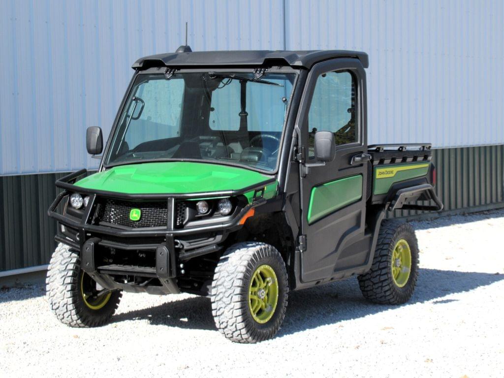 Image of John Deere XUV 845M Primary image