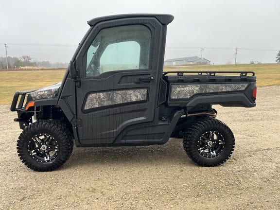 2025 John Deere XUV 845M Equipment Image0