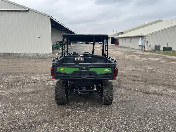 Image of John Deere XUV 845M equipment image 4