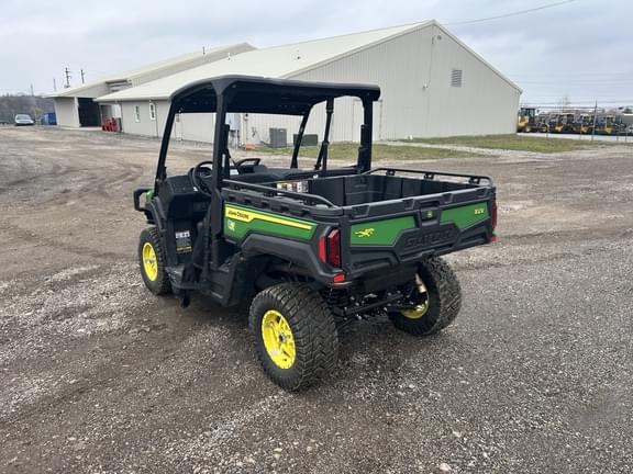 Image of John Deere XUV 845M equipment image 3