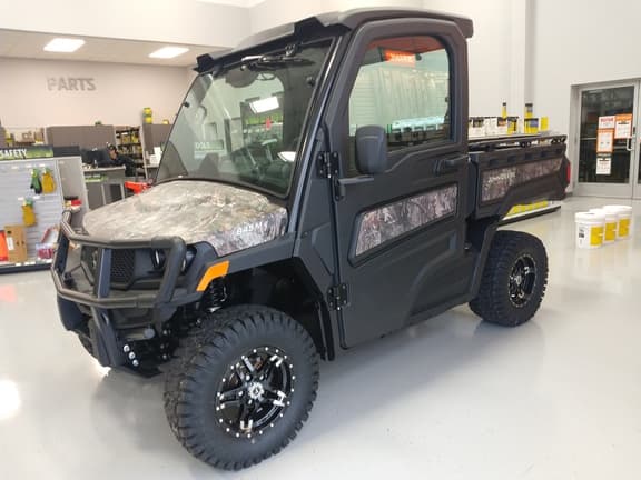 Image of John Deere XUV 845M Primary image