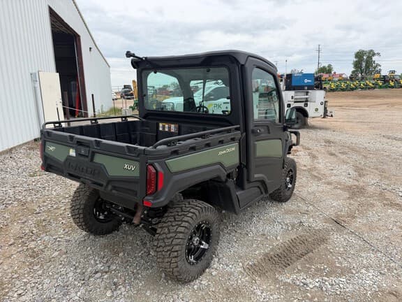 Image of John Deere XUV 845M equipment image 2