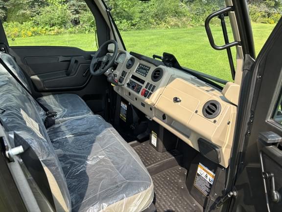 Image of John Deere XUV 845R  equipment image 4