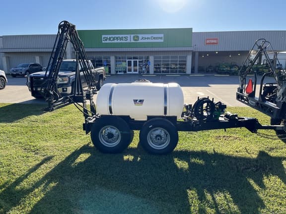 Image of John Deere XUV 845R equipment image 4