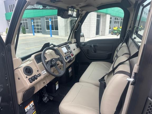 Image of John Deere XUV 845R  equipment image 3