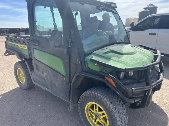 Image of John Deere XUV 845R Primary image