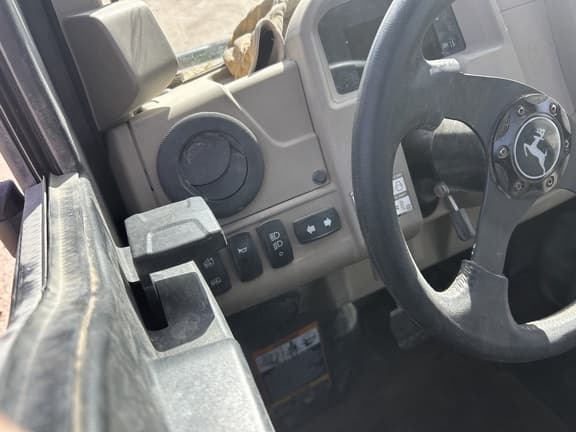 Image of John Deere XUV 845R equipment image 2