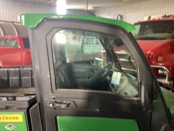 Image of John Deere XUV 845R  equipment image 2