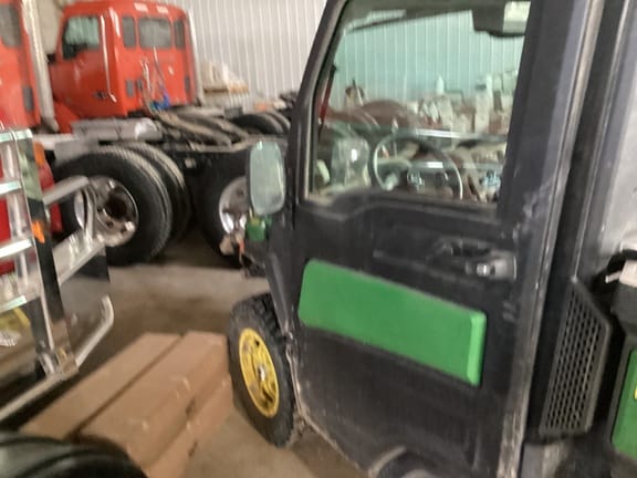 2025 John Deere XUV 845R  Equipment Image0