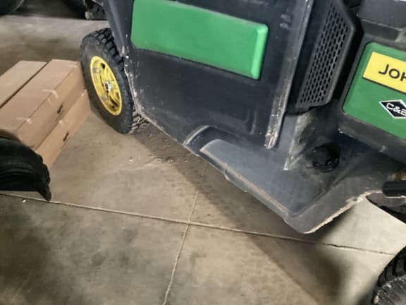 Image of John Deere XUV 845R  equipment image 3