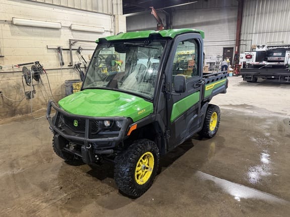 2025 John Deere XUV 845R  Equipment Image0