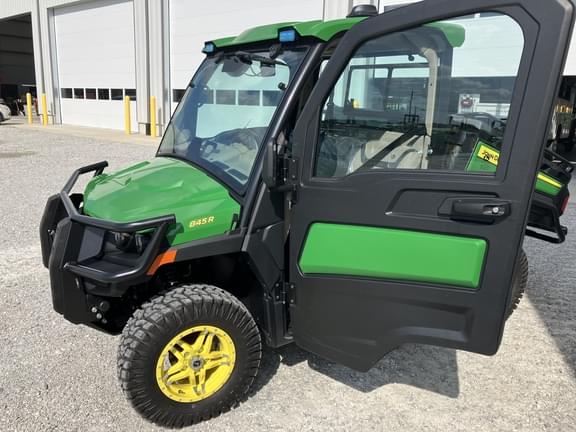Image of John Deere XUV 845R  equipment image 2