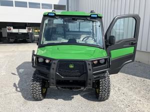 2025 John Deere XUV 845R Image