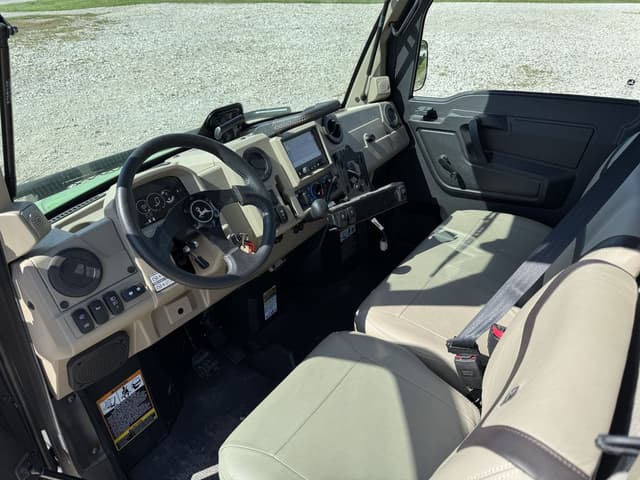 Image of John Deere XUV 845R  equipment image 4