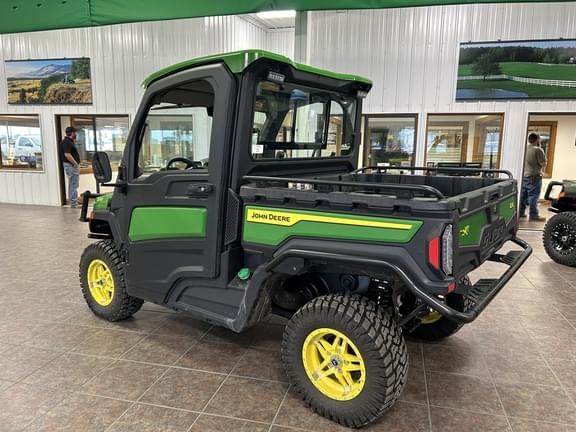 Image of John Deere XUV 875R equipment image 2